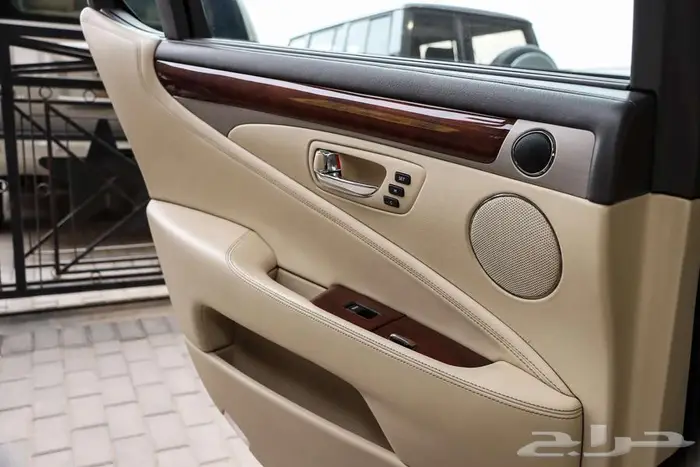 لكزس LS460 لارج موديل 2013 فل كامل 19