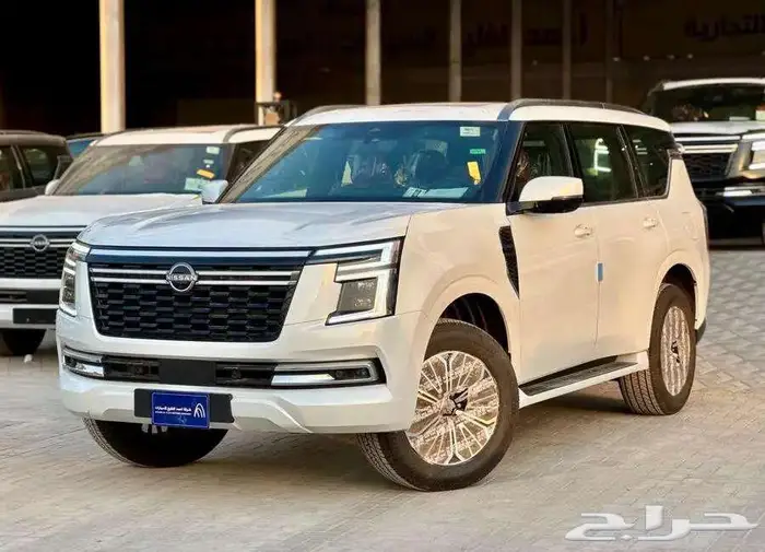 نيسان باترول بلاتنيوم 2025 تنفس طبيعي   صيانه مجانيه 25