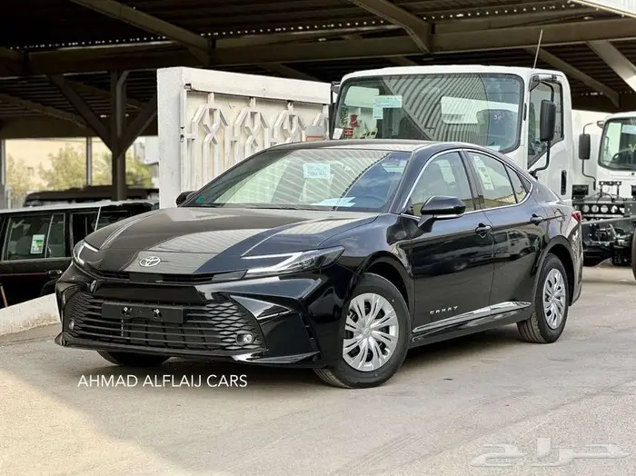 كامري بنزين E ستاندر خليجي 2025 بالنقد والتقسيط 3
