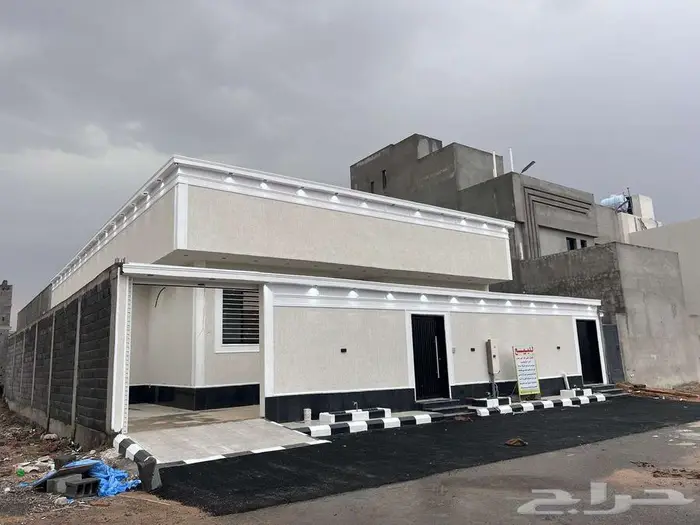 ادوار ملكيه 0