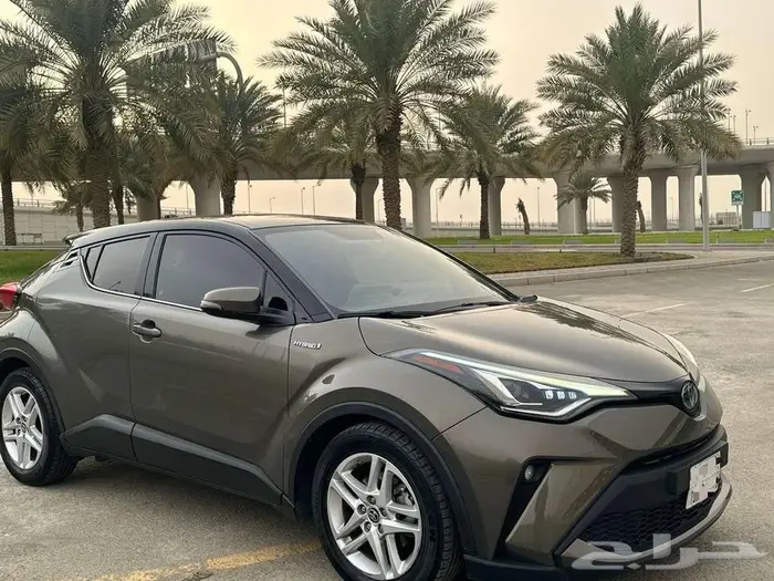 سيارة C-HR تويوتا 2020 هايبرد (هجين) 9