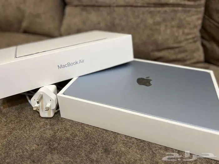 للبيع Apple MacBook Air M4 (2025)   13 inch 6