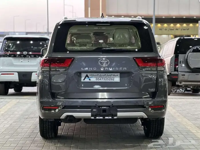تويوتا لاندكروزر VX هايبرد 2025 2