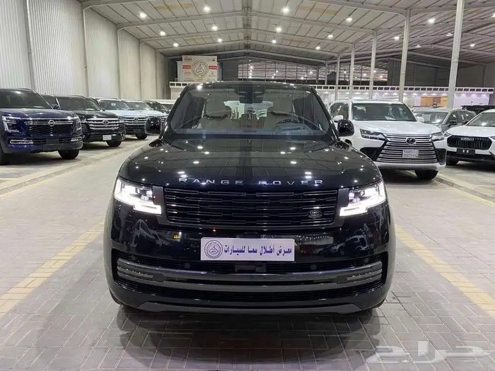 رينج روفر 2023 اوتوبيوجرافي اسود سعودي ماشية 71000كم 0