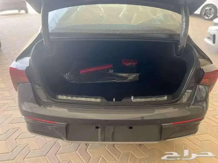 كيا كي 5 استاندر مطور موديل 2025 4