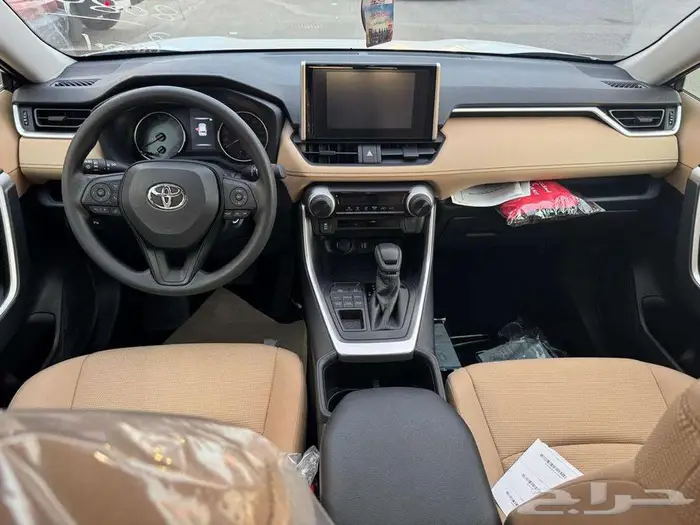 تويوتا راف فور استندر 2000 cc دفع رباعى موديل 2025 10