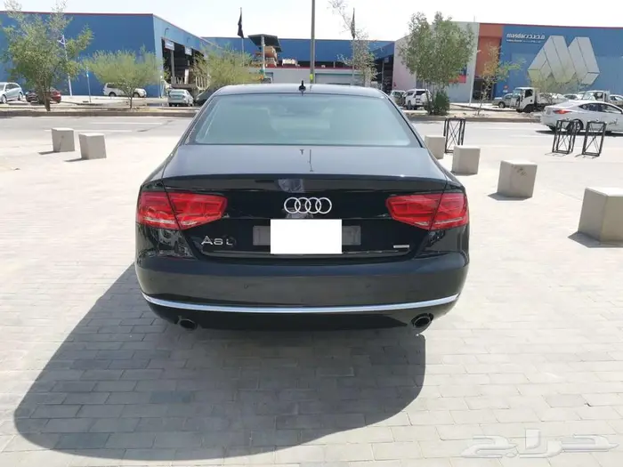 اودي A8 L موديل 2013 اللون اسود 6