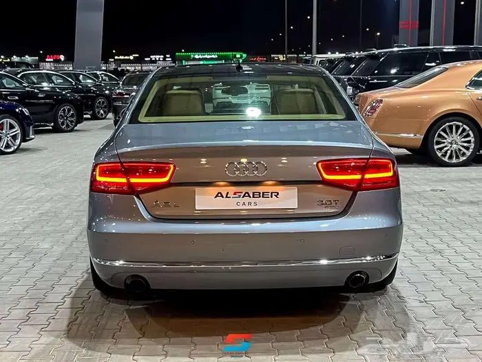 اودي A 8 7