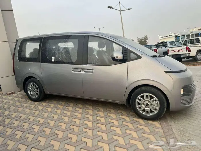 ستاريا 11 راكب 2025 ديزل وبنزين خصومات للشركات تصل الى 10 6