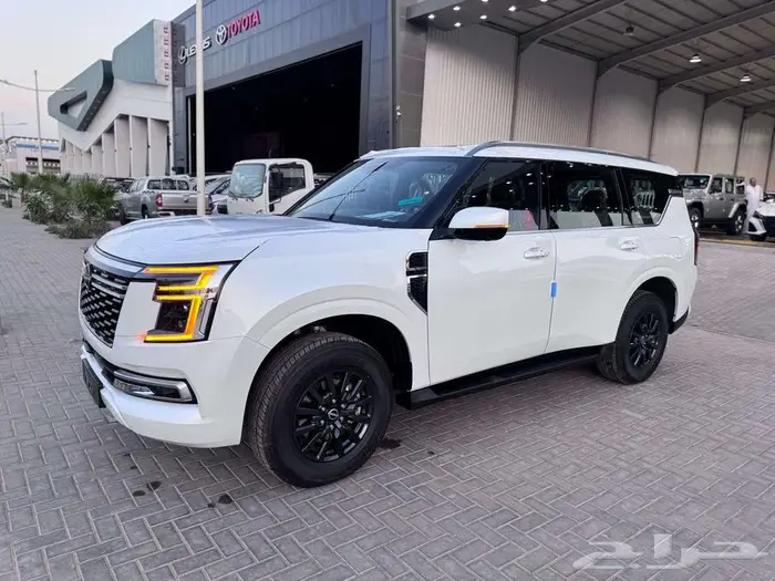 نيسان باترول سلندر V6 تيتانيوم 2025 اقساط وكاش وارد بترومين 7