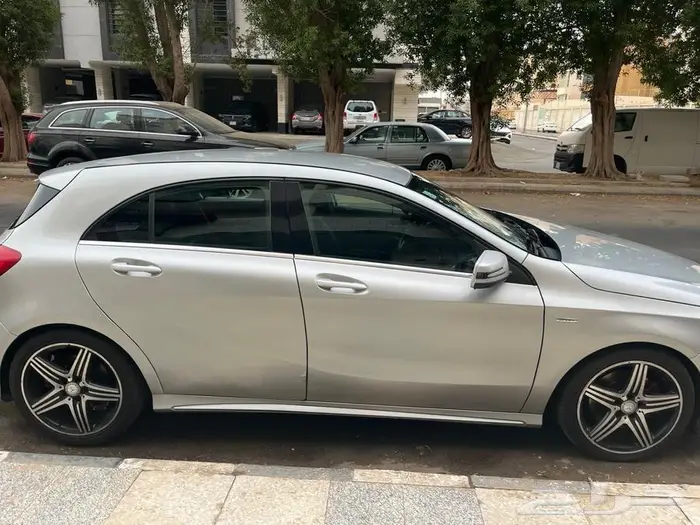 للبيع مرسيدس 36 سي موديل 2013 فضية فئة A250 22