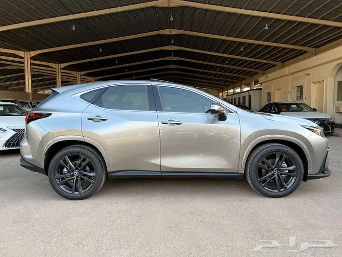 لكزس 2025 NX 350 AH هايبريد سعودي 2