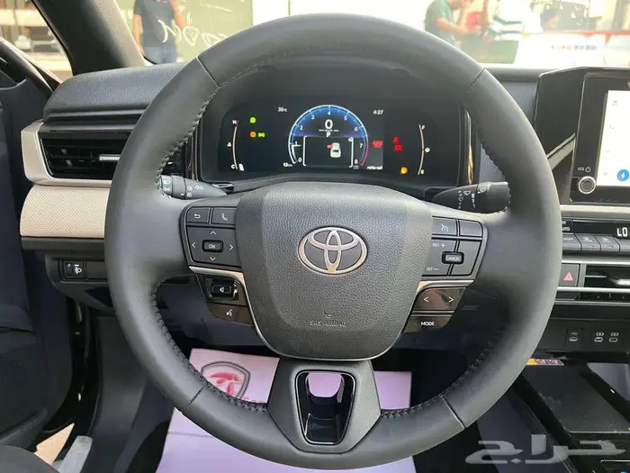 تويوتا كامري LE بنزين 2025 متاح اقساط و كاش 6