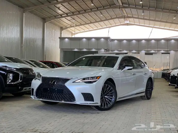 لكزس LS 500 h فل كامل هايبرد 2025 6