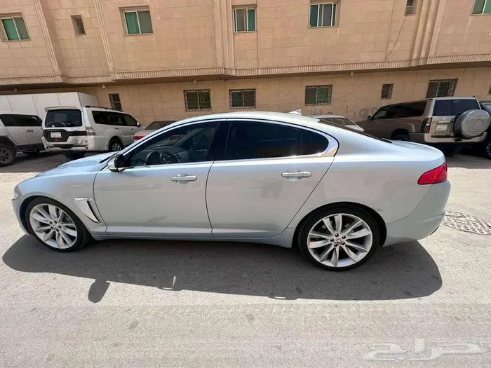 جاكور للبيع سعر طيب 2014 الحالة ممتازة 4