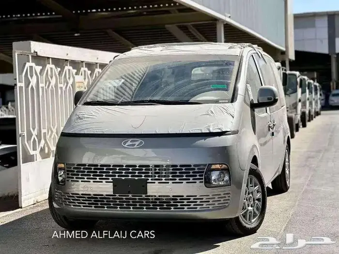 هيونداي ستاريا ديزل 9 راكب قير اوتماتيك 2025 سعر خاص 3