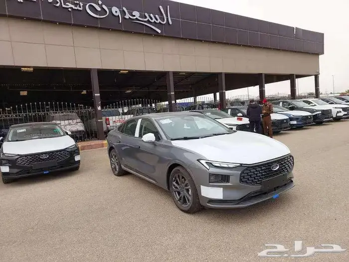 فورد توروس ترند 2025 قير اوتماتيك بنزين 12