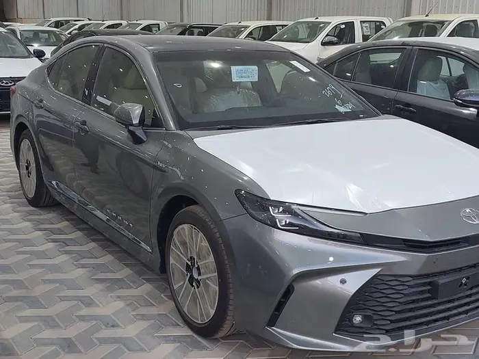 تويوتا كامري LE هايبرد 2025 تقسيط وكاش 8
