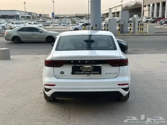 جيلي امجراند 2023 6