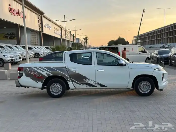 ميتسوبيشي L200 غمارتين 2019 مخزن 8