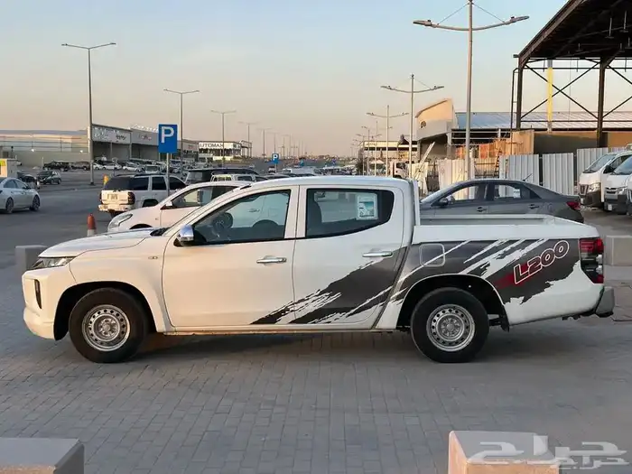 ميتسوبيشي L200 غمارتين 2019 مخزن 4