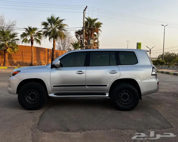 للبيع لكزس LX 570 2010 تعديل استراليا 2