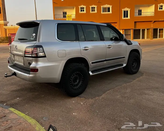 للبيع لكزس LX 570 2010 تعديل استراليا 5
