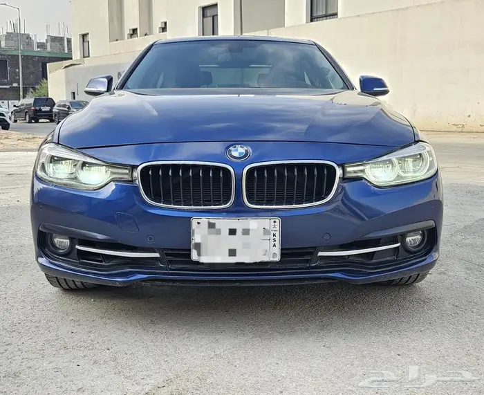 BMW 318i نظيفة جدا للبيع 0