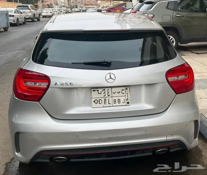 للبيع مرسيدس 36 سي موديل 2013 فضية فئة A250 7
