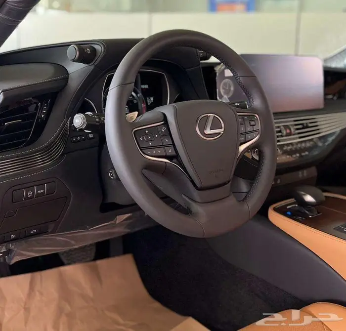 لكزس LS 350 فئة AA خليجي 2025 متوفر لدى الفريدي 3