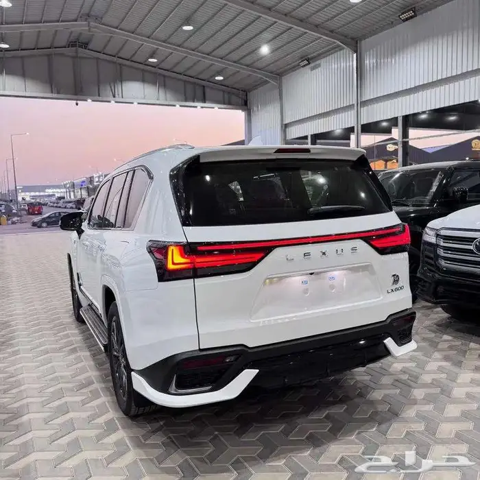 لكزس اف سبورت وارد الساير 2025 15