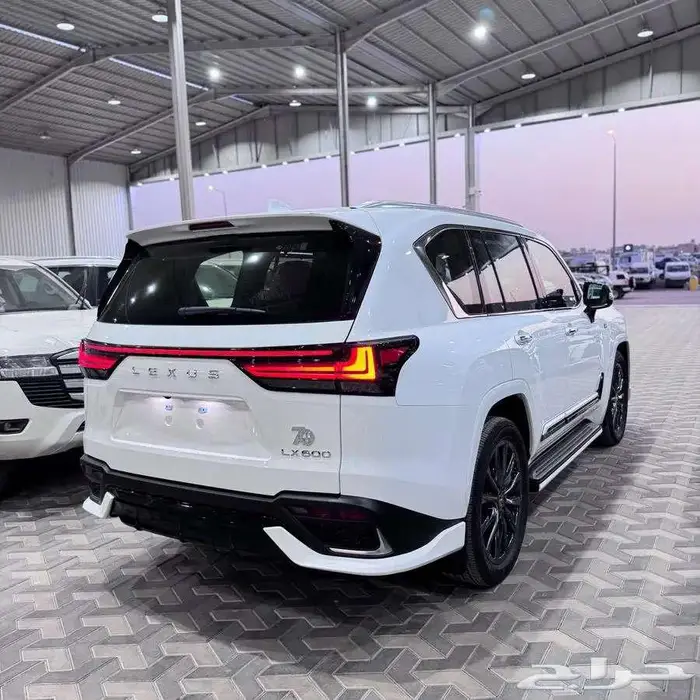 لكزس اف سبورت وارد الساير 2025 16