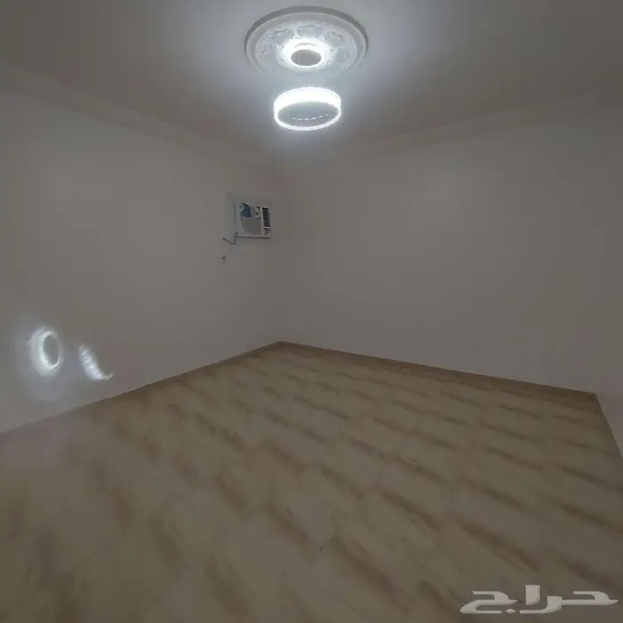 شقة للايجار بحي اشبيليا 6