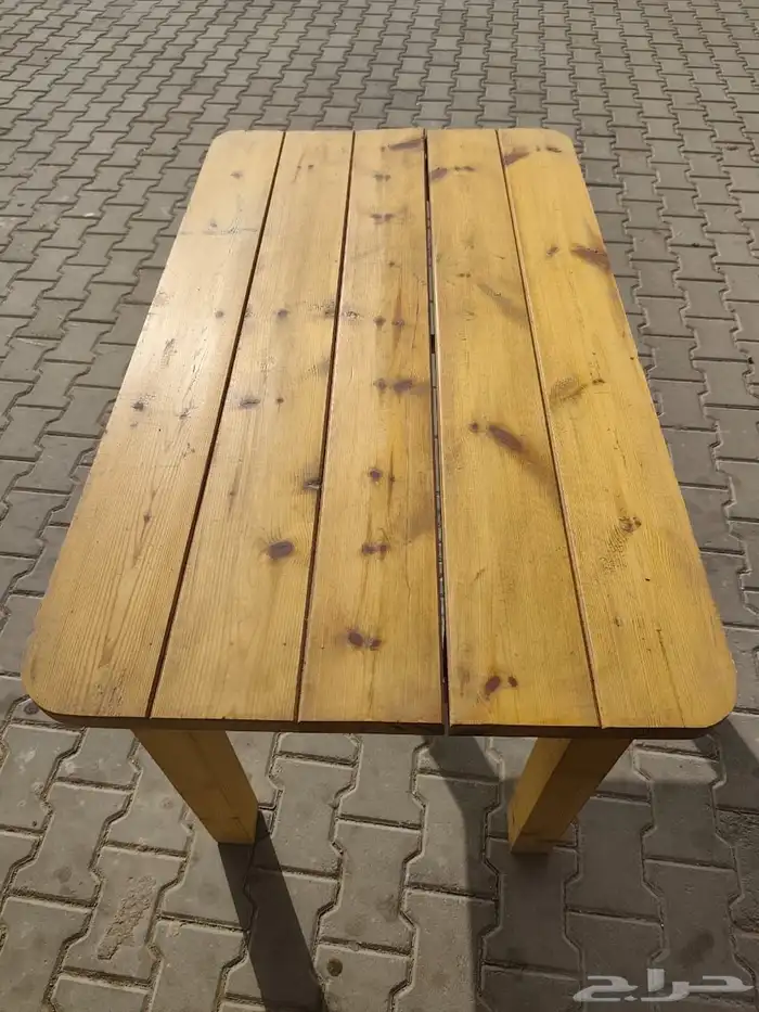 طاولات وكراسي للبيع 2