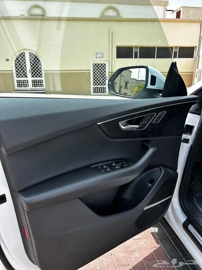للبيع اودي ابيض 2022 14