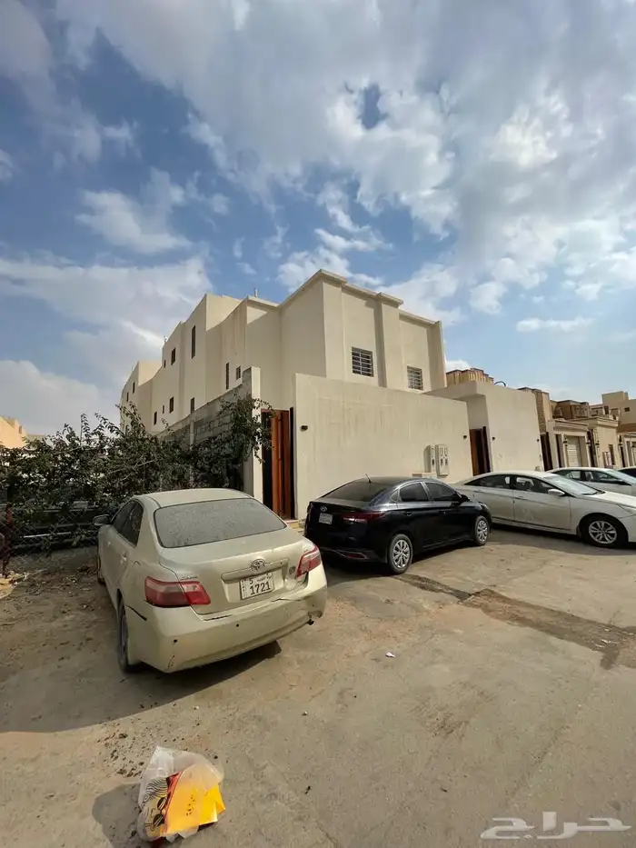 فلة درج داخلي ايجار 2
