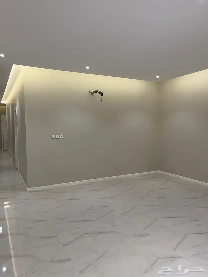 دور فاخر للبيع في المدينة المنورة 9