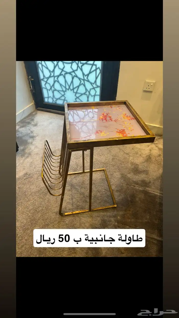كنب زاوية بحرف L مع طقم طاولات و كرسي جانبي  للبيع المستعجل 9