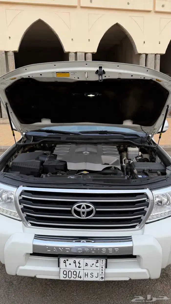 لاند كروزر 2014 V8 GXR 25
