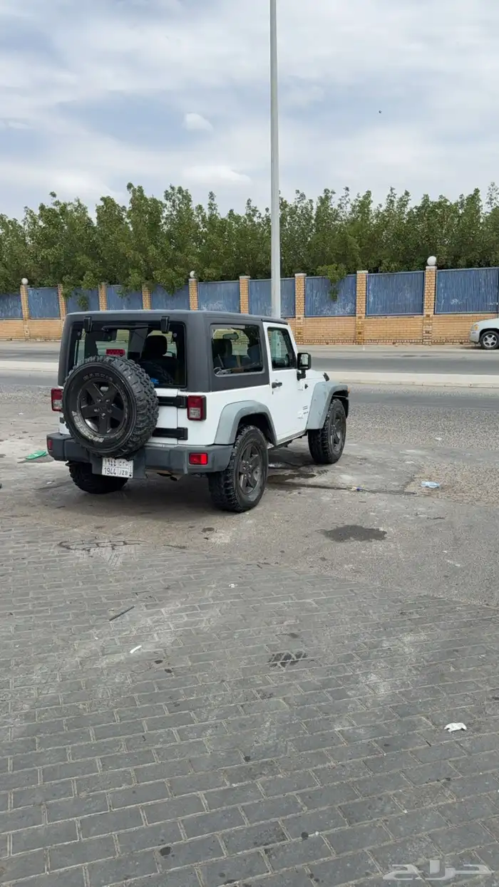 للبيع جيب رانجلر 2012 مستعجل 4