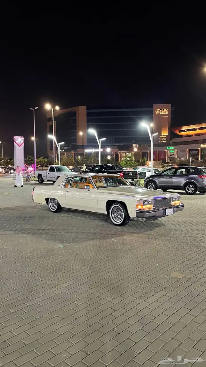 كاديلك ديفيل كوبيه 1984 11