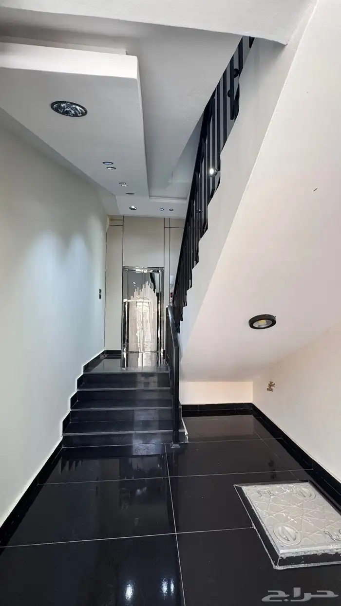 للبيع شقق علويه 6 غرف vip مع سطح حى الموسى من 550 الف 2