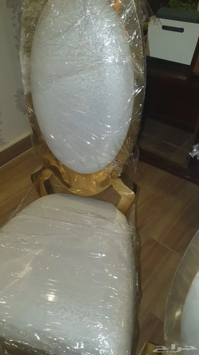 اثاث ثلاجه وطاولات ودواليب وكراسي وغساله وفرن واشياء أخرى 33