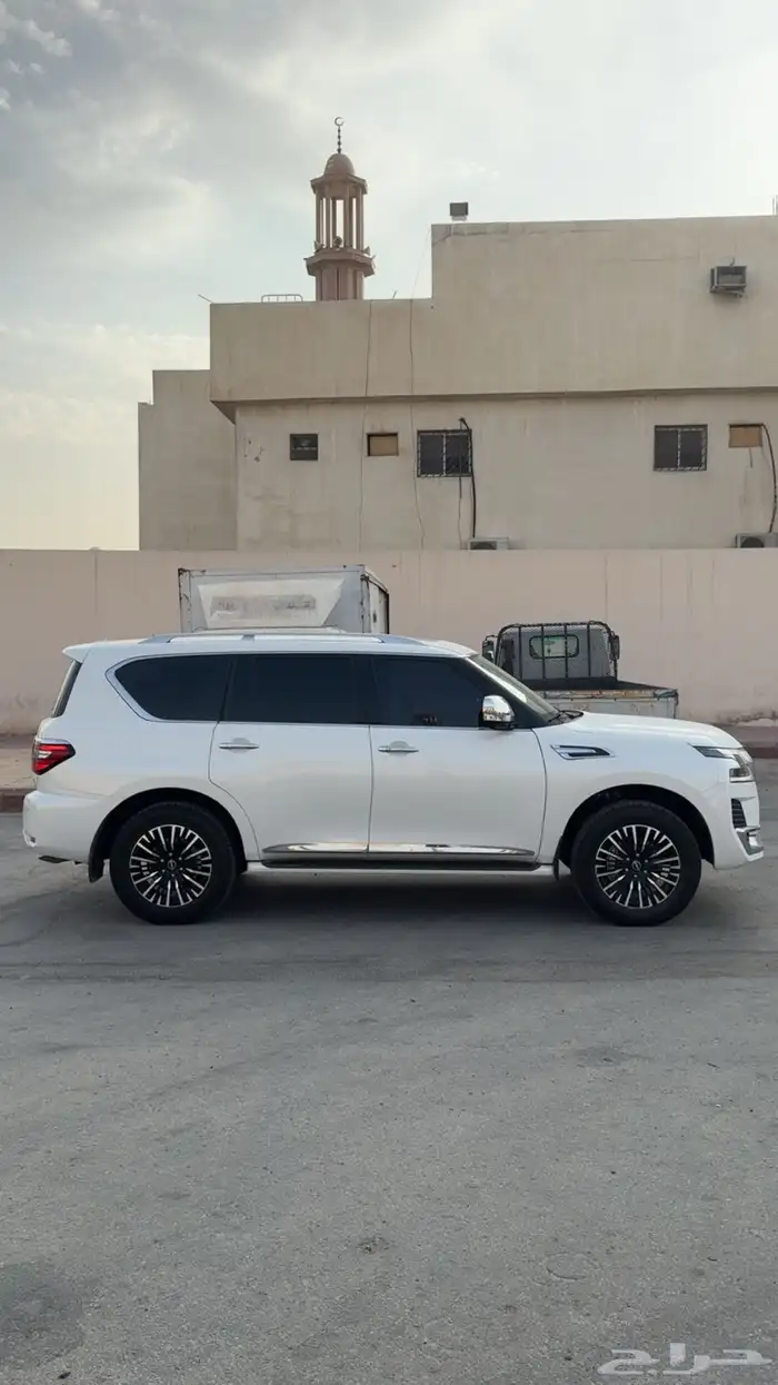 للبيع نيسان باترول بلاتينيوم 2024 3