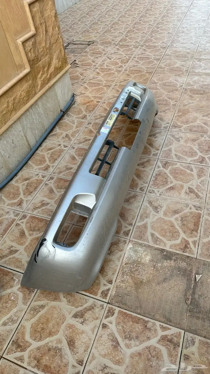 اغراض لاندكروزر 8