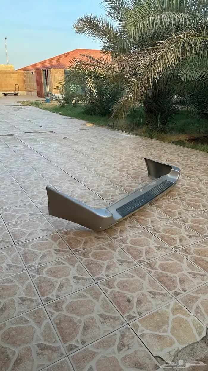 اغراض لاندكروزر 9