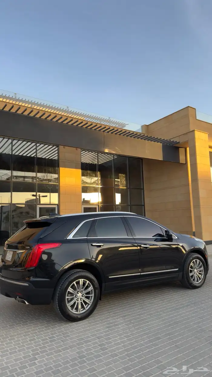 كاديلاك XT5 7