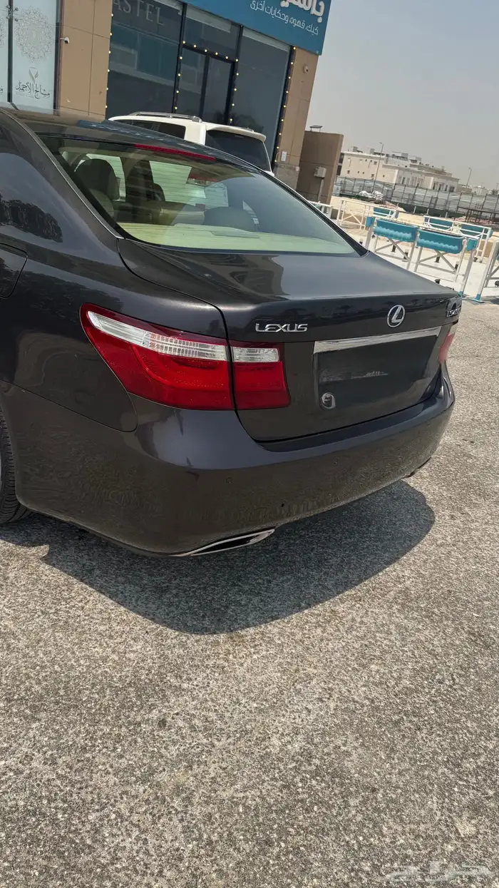 للبيع لكزس 2008 460 ls 3