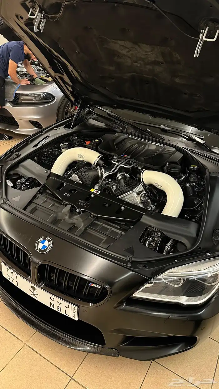 بي ام m6 33