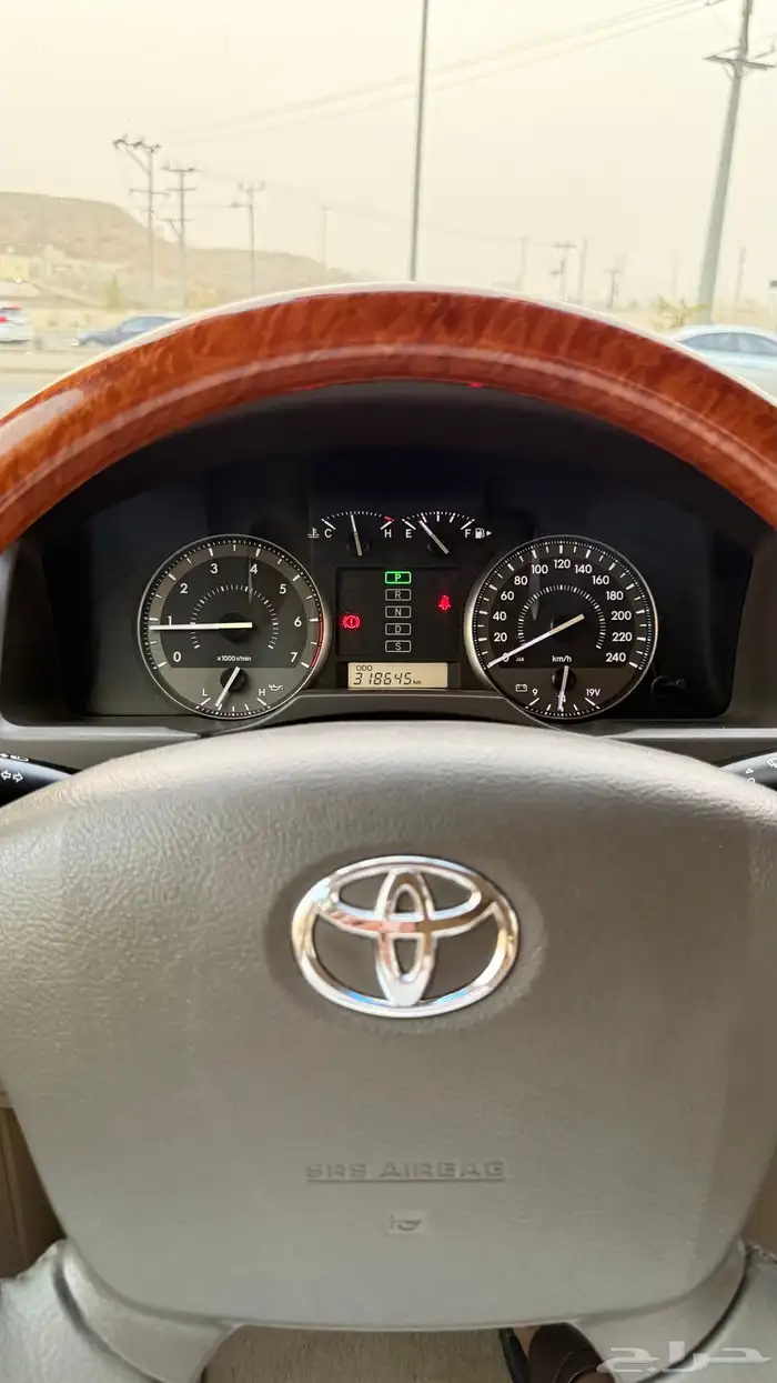 لاند كروزر 2014 V8 GXR 23
